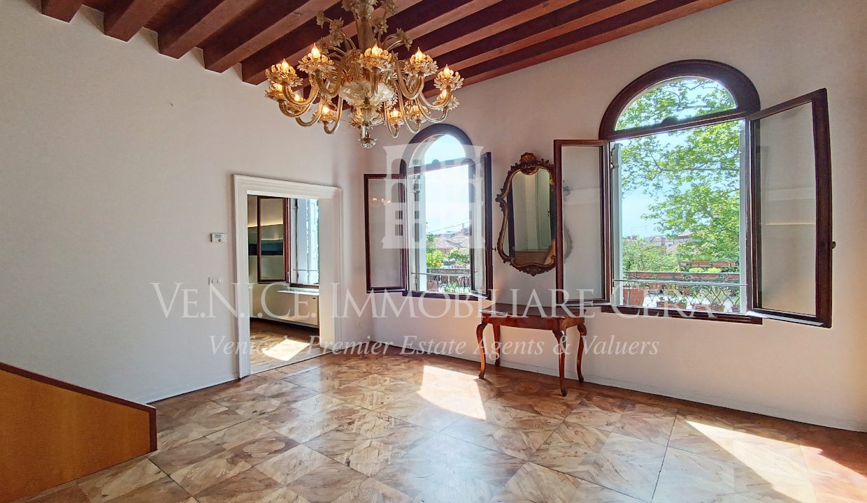 appartamento-vendita-venezia-lusso.jpg02