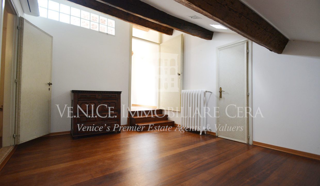 appartamento-vendita-venezia-lusso.jpg33